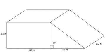 Figuren består av to rette prismer, ett firkantet og et trekantet. Det firkantede prismet har dimensjoner 5.0 m, 2.7 m og 3.0 m. Inntil den ene sideflaten med dimensjoner 3.0 m og 2.7 m er den ene rektangulære siden i det trekantede prismet. Høyden i prismet er på 2,7 m. Trekanten som prismet er bygget opp av er rettvinklet, og katetene har lengde 3,0 m og 4,0 m.